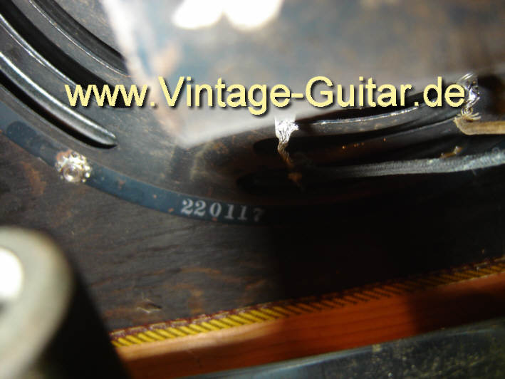 Fender Deluxe Amp 1957 5.jpg